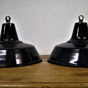 Coppia di lanterne industriali