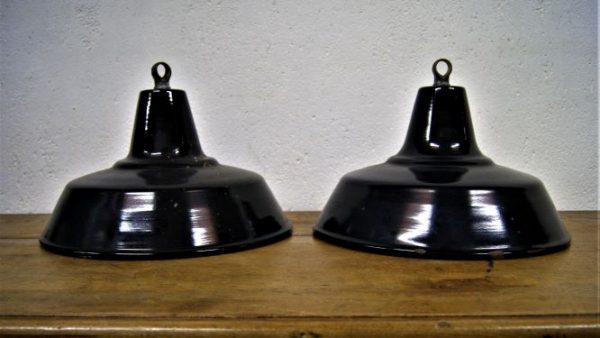 Coppia di lanterne industriali