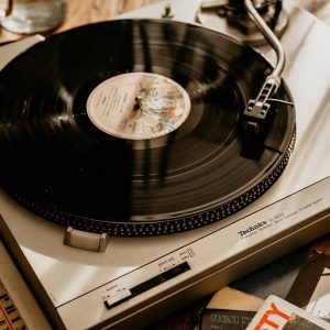 Dischi in vinile e giradischi vintage