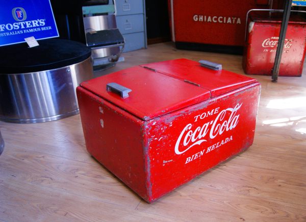 Ghiacciaia Coca Cola