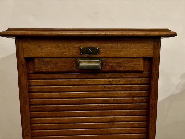 Mobiletto a serrandina