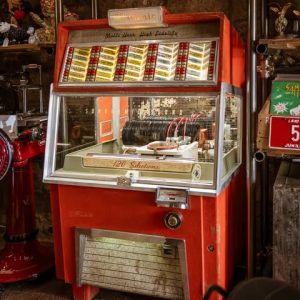 #juke box AMI F120