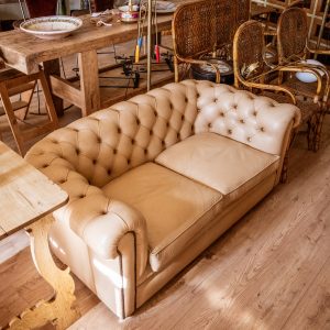 Divano Chesterfield
