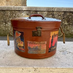 cappelliera anni '30