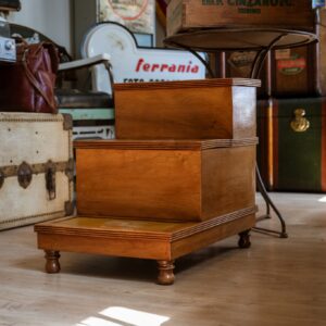 Scaletta contenitore in legno