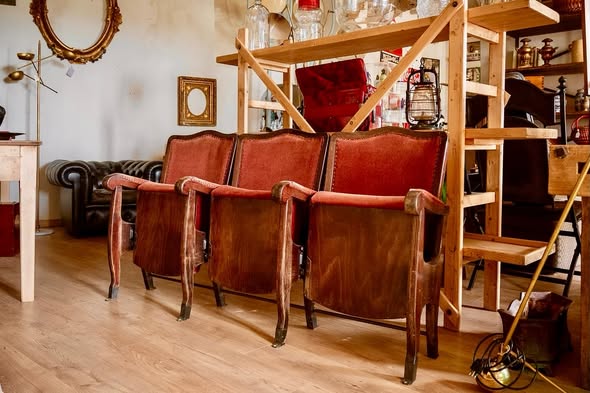 Poltroncine da teatro - immagine 2